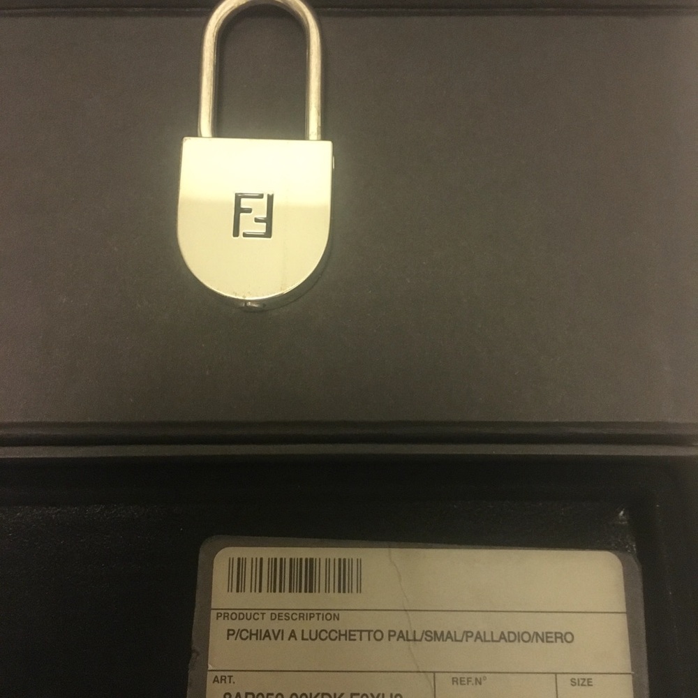Fendi Accessory Lock - Picture 4 of 5
